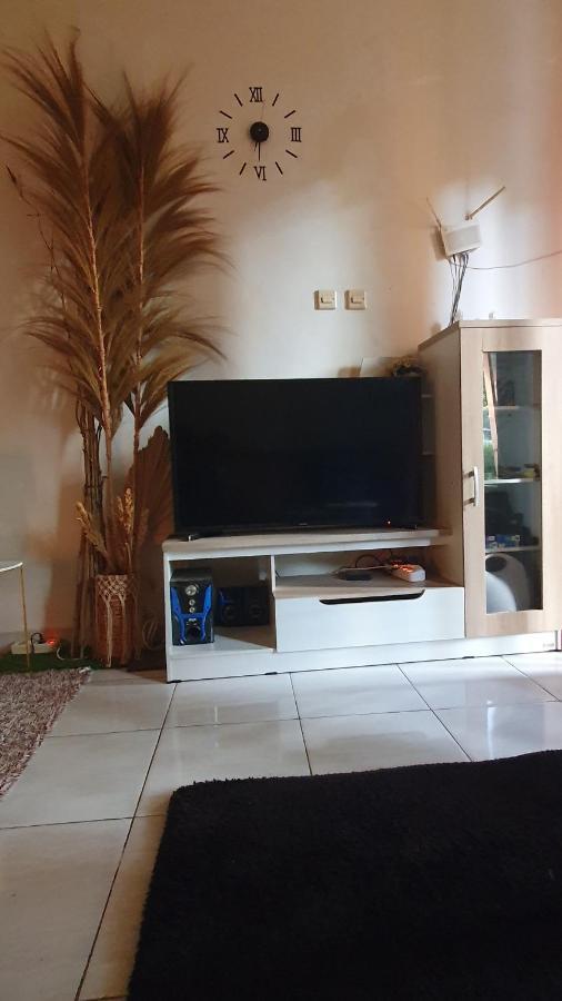 House In Bekasi Timur别墅 外观 照片